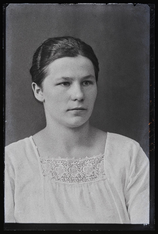 Amalie Kahu.