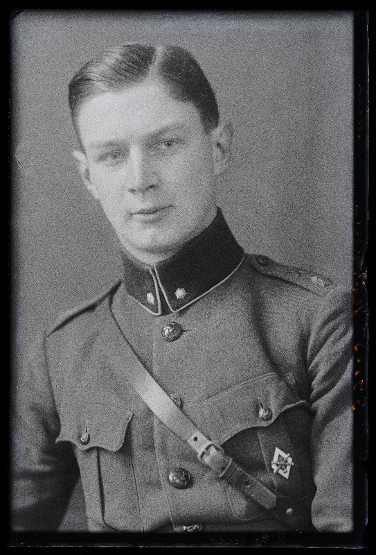 Sõjaväelane, alamleitnant Harald Kõrvne, 3. Suurtükiväepolk.