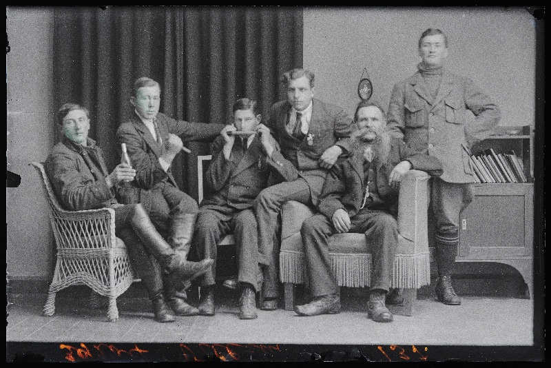 Grupp mehi, (foto tellija Villem).