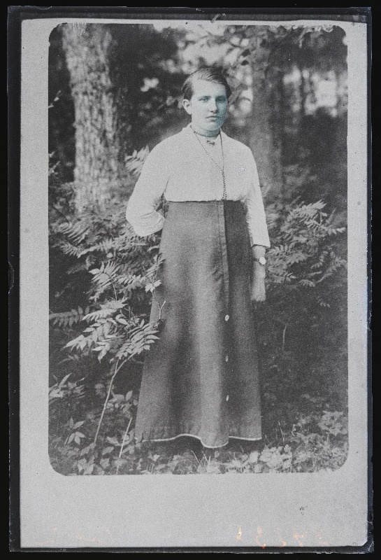Tundmatu naise foto, (07.11.1922 fotokoopia).