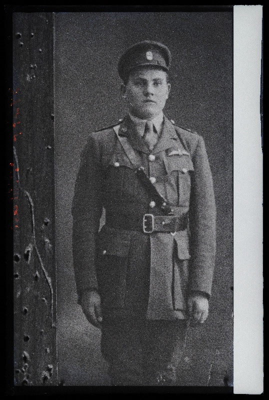 Sõjaväeametniku foto, (17.11.1922 fotokoopia, tellija Pihlak).