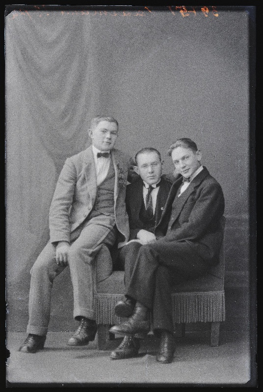 Grupp mehi, (foto tellija Vaasmann [Vasmann]).