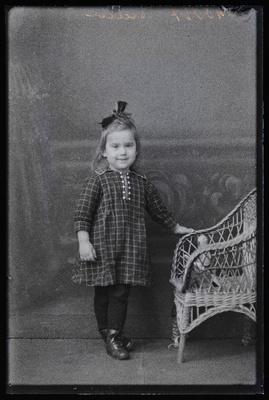 Hinge-Mai Raud, koolinõunik Märt Raua tütar.  similar photo