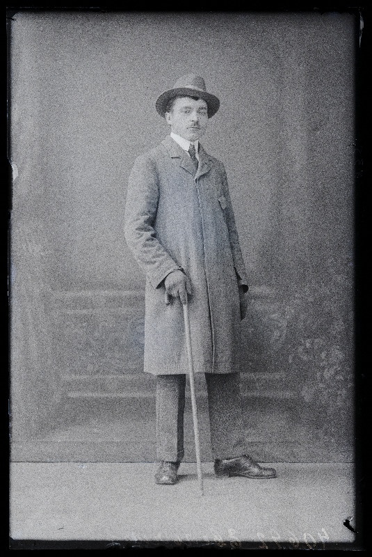 Jeveljanov.