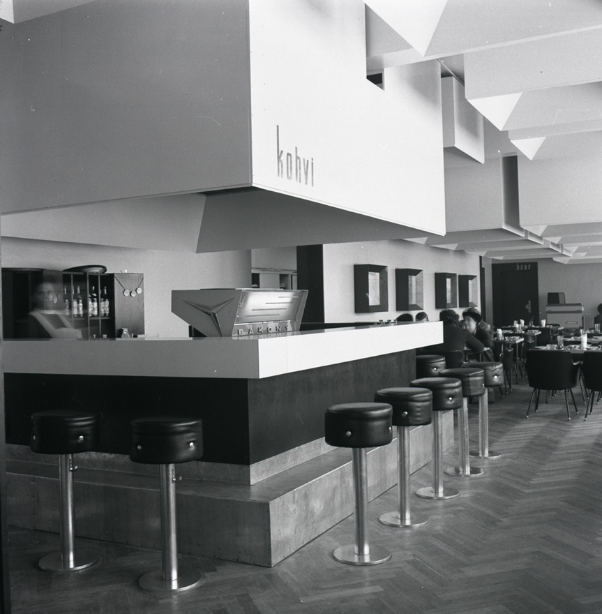 ETKVL-i restoran Võrus, vaade baarile