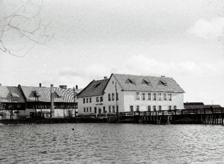 Exterior view of the Jõgeva exhibition sophois cultural building. 11.1969