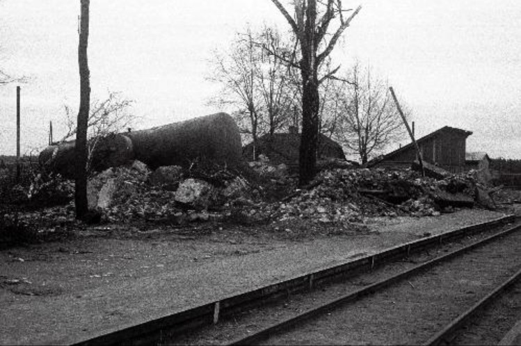 Broken water tower at Jõgeva Railway Station. 12.1944