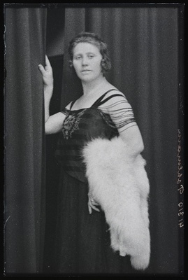 Pohlmann [Pollmann].  similar photo