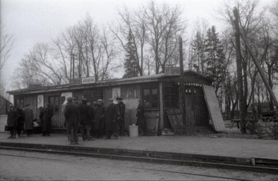 Temporary station building of Jõgeva. 12.1944  similar photo