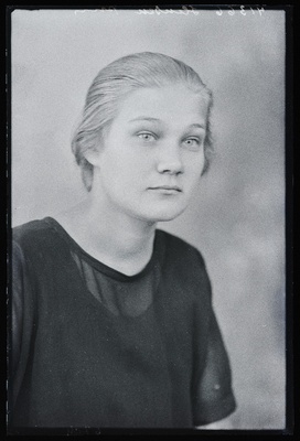 Hensen [Hennsen].  similar photo