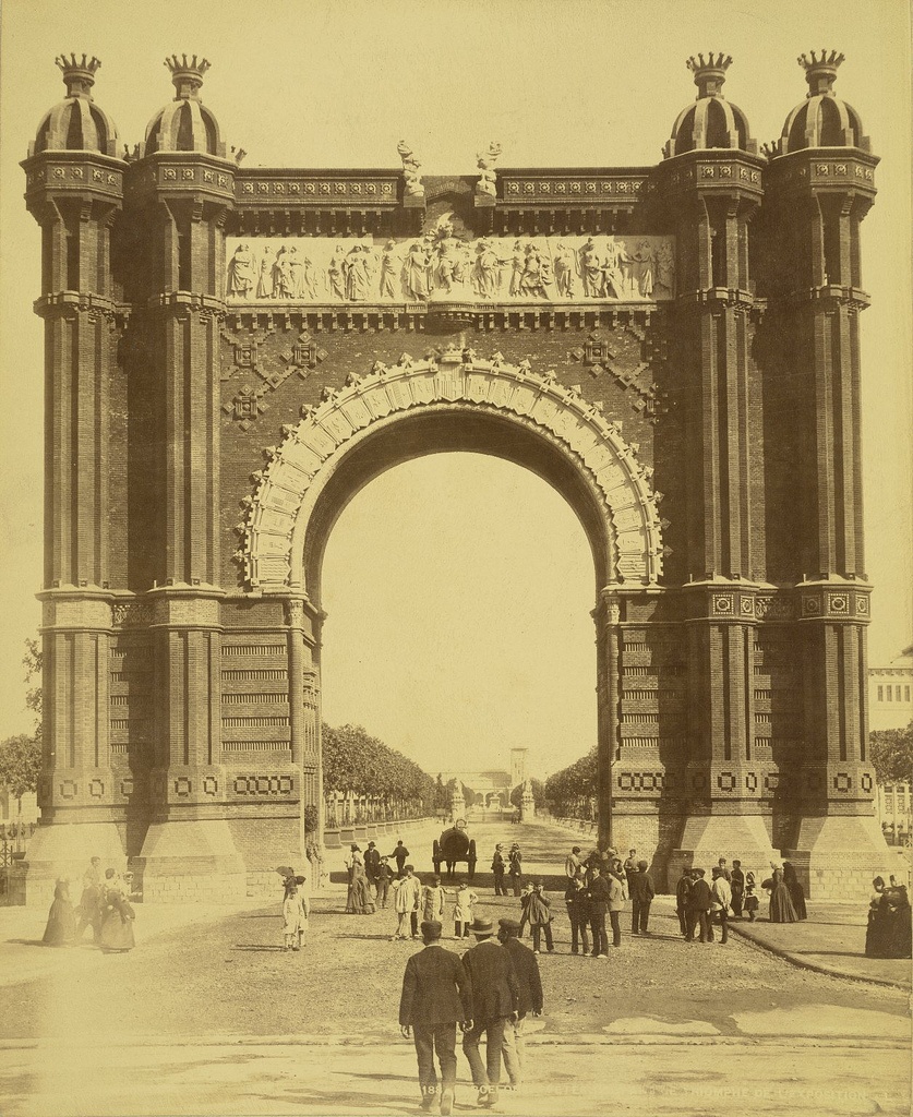 Barcelona. Triumphal Arch of the Exposition