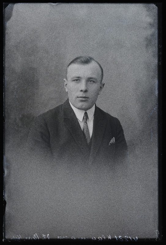 Klaarmann.
