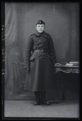 Sõjaväelane Alfred Olesk.  duplicate photo