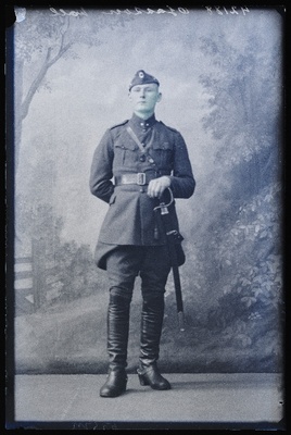 Sõjaväelane Ojasson.  duplicate photo