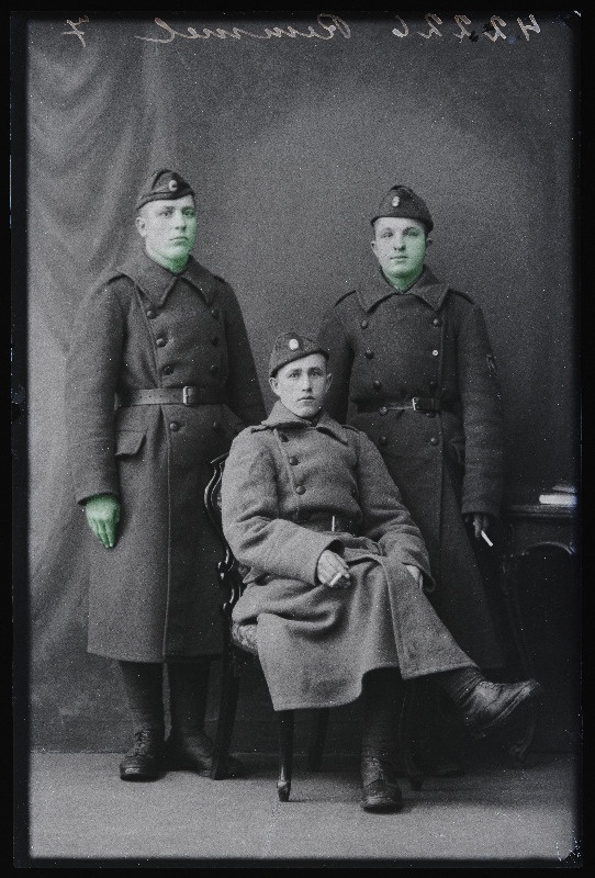 Grupp sõjaväelasi, (foto tellija Remme).