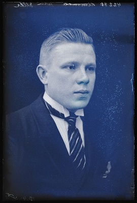 Eller.  duplicate photo
