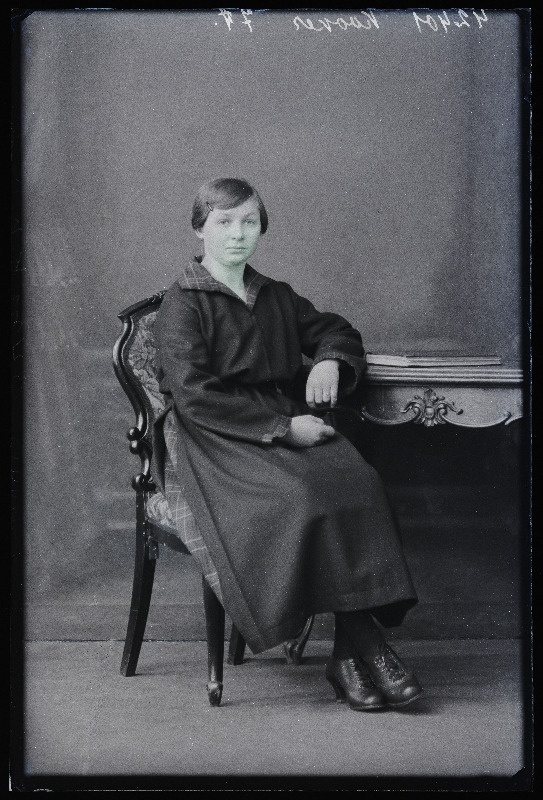 Marie Kooker, (Käru klaasivabrik).