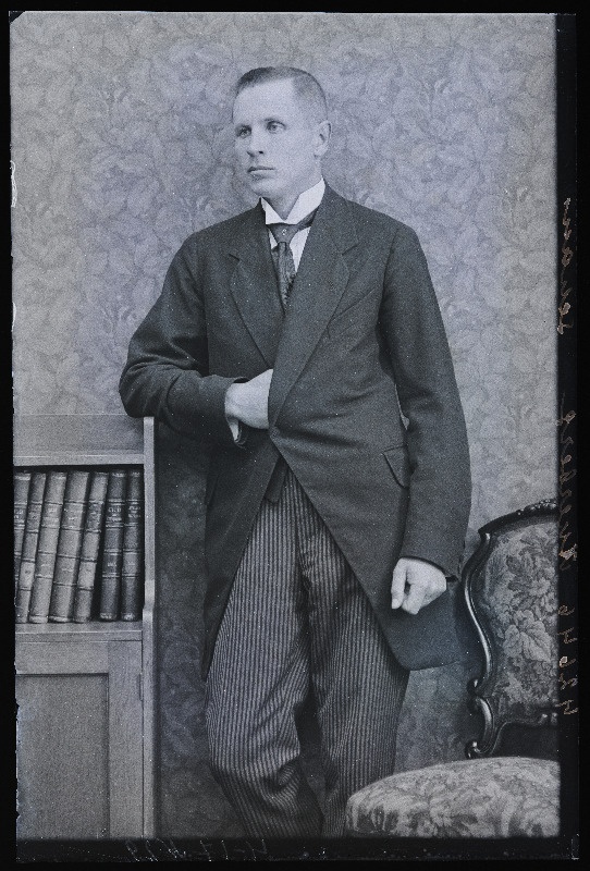 Akerberg.