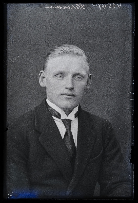 Joh. Hermann, (Kaarli vald, Uritee talu).