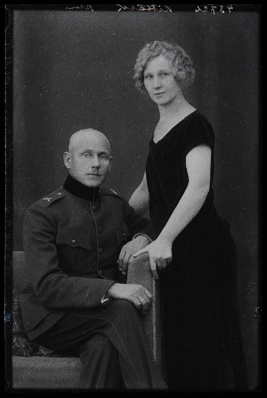 3. Suurtükiväerügemendi sõjaväeametniku asetäitja Johann (Johannes) Kittask ja abikaasa Helmi Kittask.