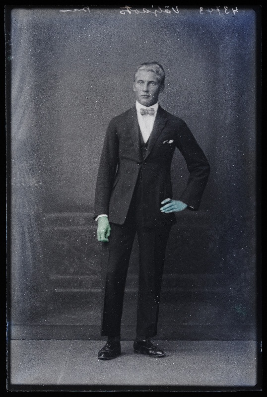 Elmar Väljaots.