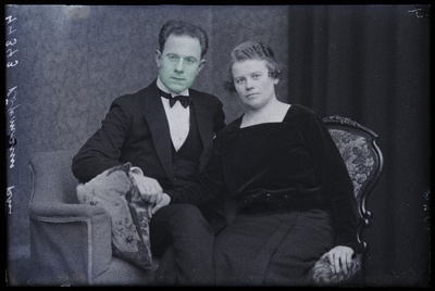 Eduard Kõpmann naisega.  similar photo