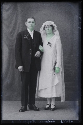 Noorpaar Rosenberg.  duplicate photo