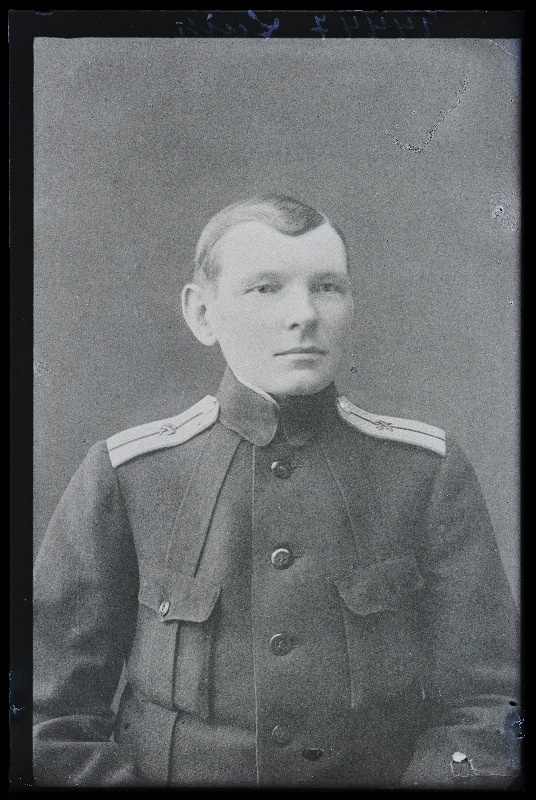 Sõjaväelane, (09.02.1925 fotokoopia, tellija Luik).
