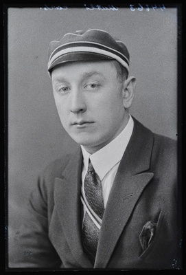 Teklis Mutli.  similar photo