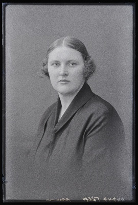 Hilda Tölp.  duplicate photo