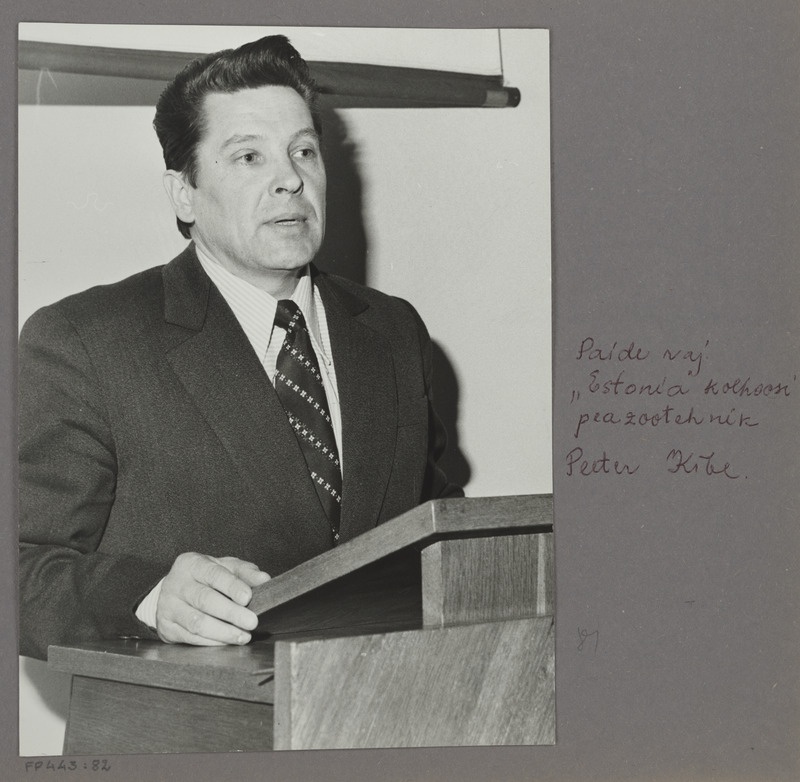 Paide rajooni Estonia kolhoosi peazootehnik Peeter Kibe