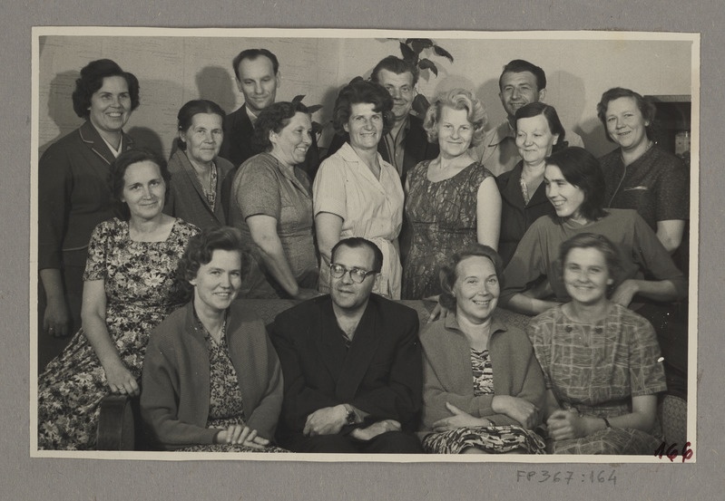 Kurtna Linnukasvatuse Katsejaama kontori kollektiiv