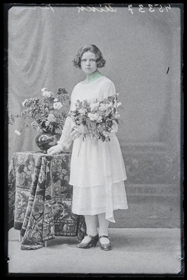 Leerilaps Salme Mikk.  duplicate photo