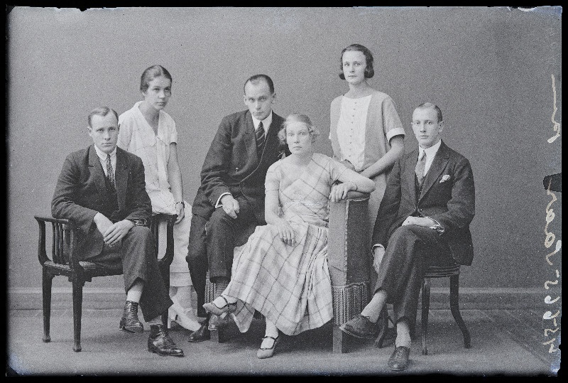 Grupp inimesi, (foto tellija Saar).