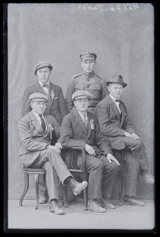 Grupp mehi, (foto tellija Jüri Teder).