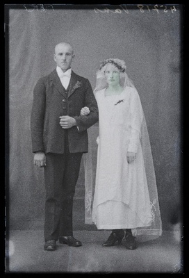 Noorpaar, Johannes Vaks abikaasaga.  duplicate photo