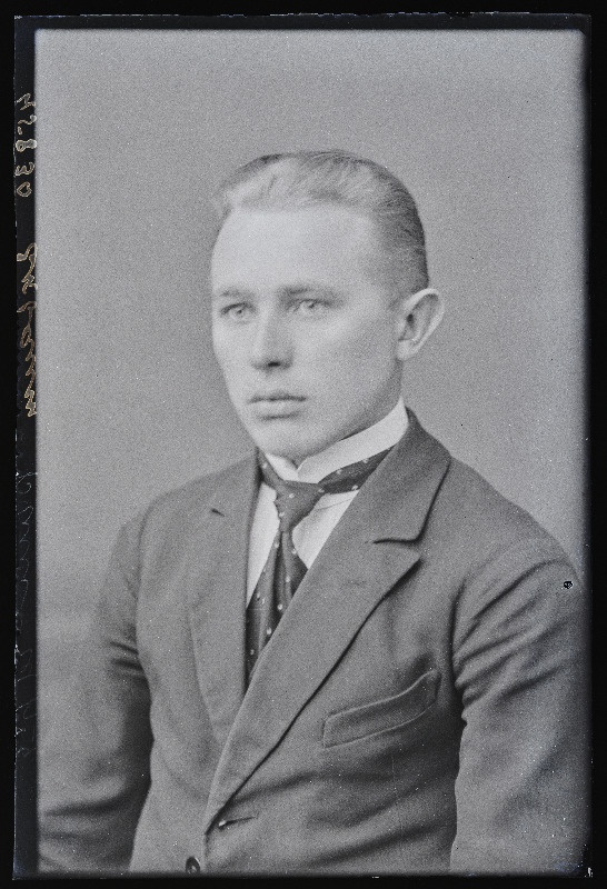 Ekbaum.