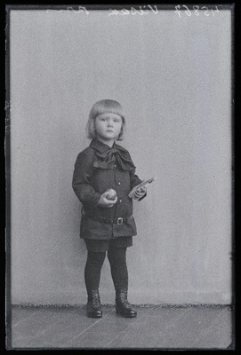 Viisaku poeg.  duplicate photo