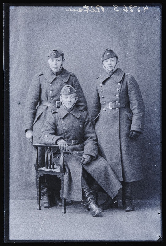 Grupp sõjaväelasi, (foto tellija Ritsu [Ritso]).