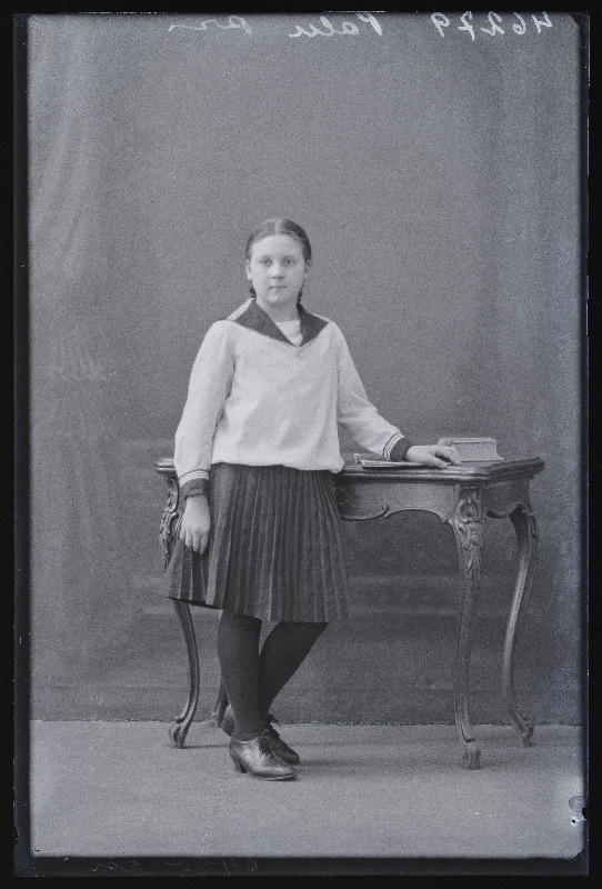 Viljandi Eesti Haridusseltsi kooli õpilane Palu.