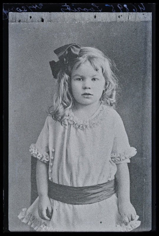 Tüdruku foto, (06.06.1926 fotokoopia, tellija Loorits).