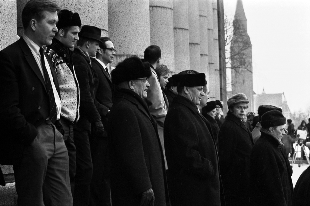 Mannerheimintie 30. Men (People?) On the stairs of the House of Representatives, following a demonstration demanding higher education democracy.