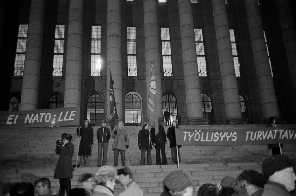 Demonstration against the European Economic Community (EEC ) on the stairs of the House of Representatives.