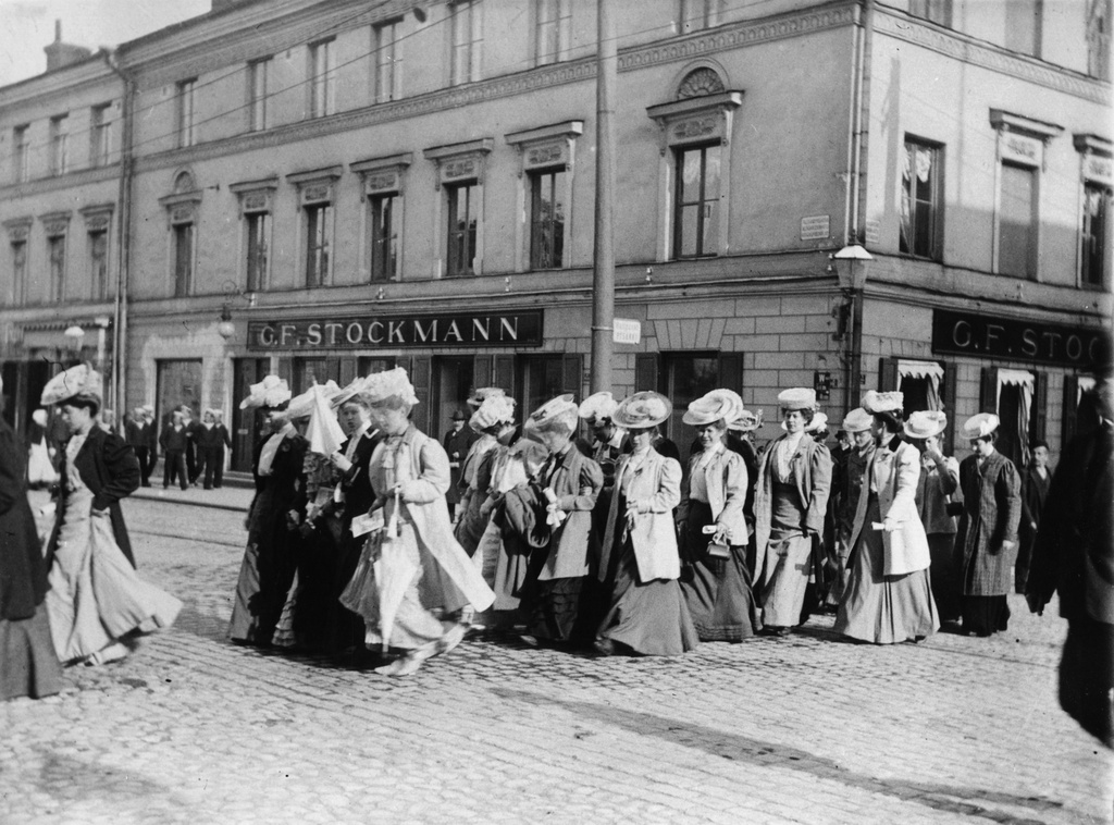 Women's Demonstration in favour of women's general and equal right to vote
