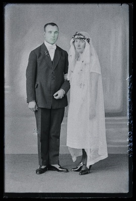 Noorpaar Servinsky.  duplicate photo