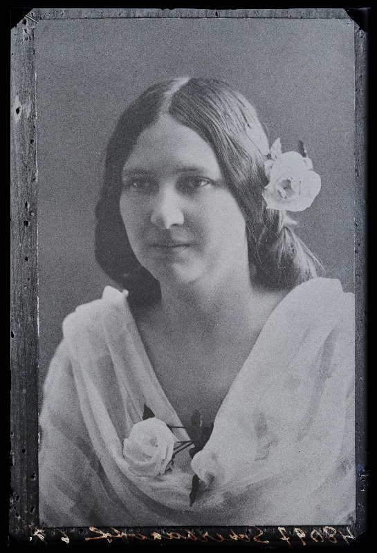 Naise foto, (21.01.1927 fotokoopia, tellija Štšerbakov).