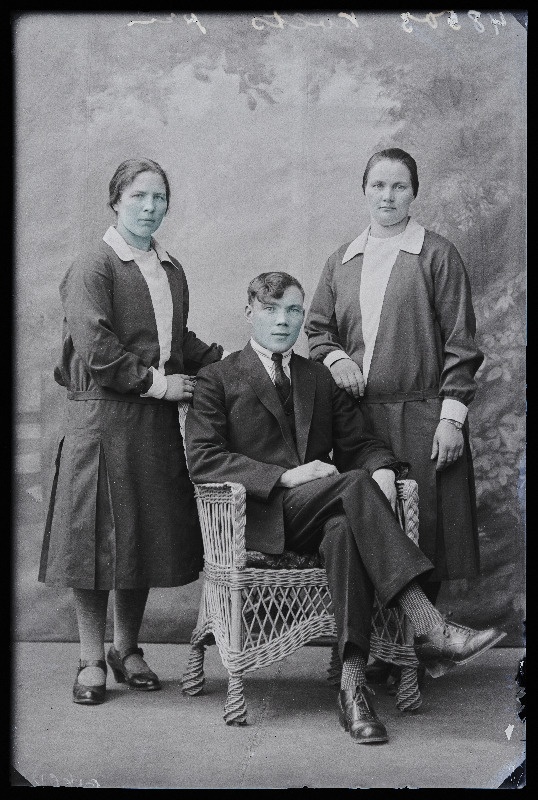 Grupp inimesi, (foto tellija Kolts).