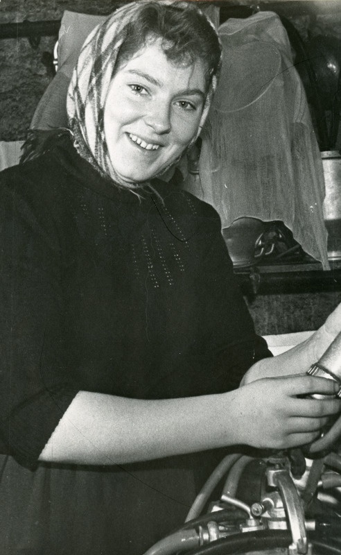 Lüpsja Aino Karilaid