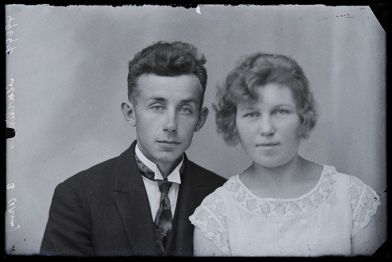 Martinson naisega.