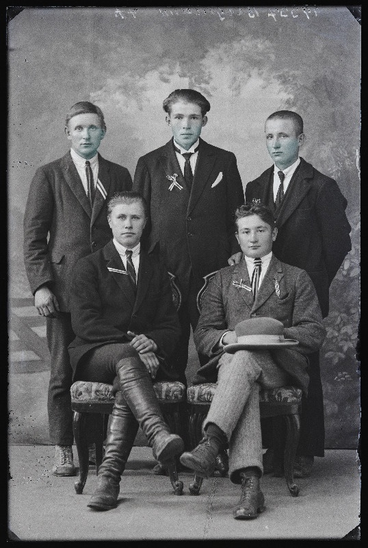 Grupp mehi, (foto tellija Bergmann).